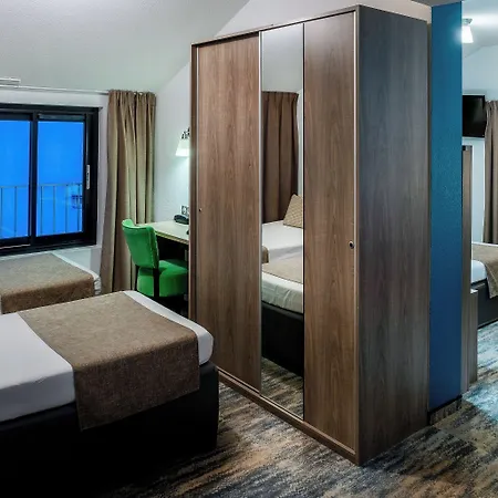 Panorama Hotel 4*