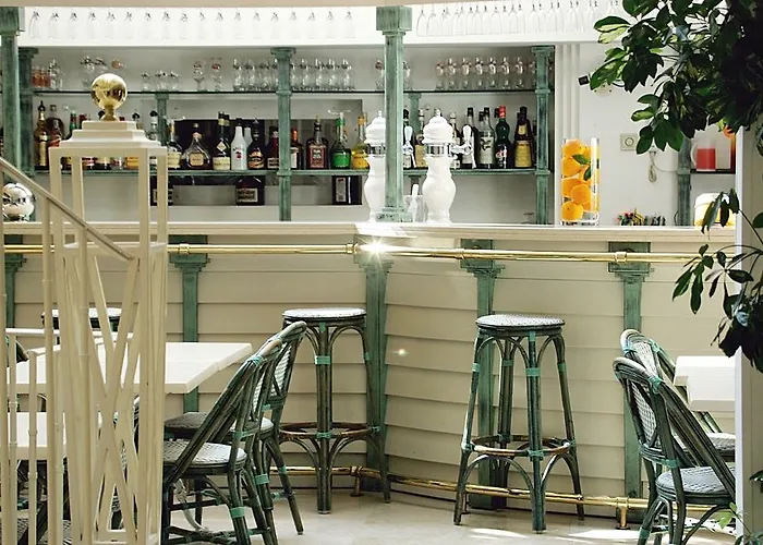 パノラマ 4* ルルド